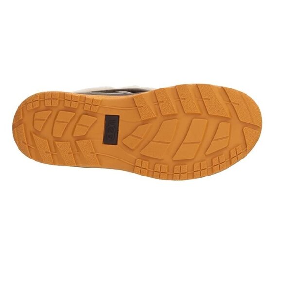 ✨Host Pick✨ UGG Kids Butte II CAMO Lace-Up Boot - Picture 4 of 12